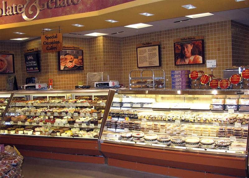 BMD-R-Bakery-display-case-photo-flat-glass-1114.jpg.jpg