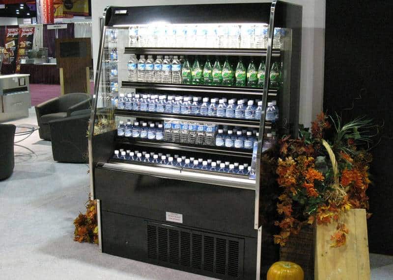 CF-FS-display-case-photo-beverage-full-view-end-0007.jpg