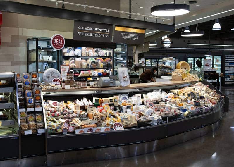 DLPC-R-display-case-photo-deli-cheese-22.5-ext-wedge-1020.jpg.jpg