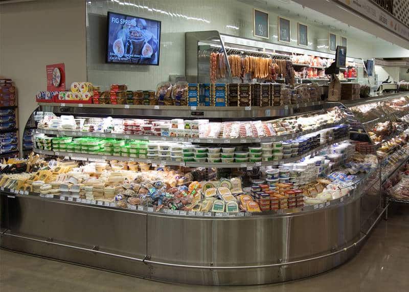 PF-R-display-case-photo-deli-cheese-5147.jpg