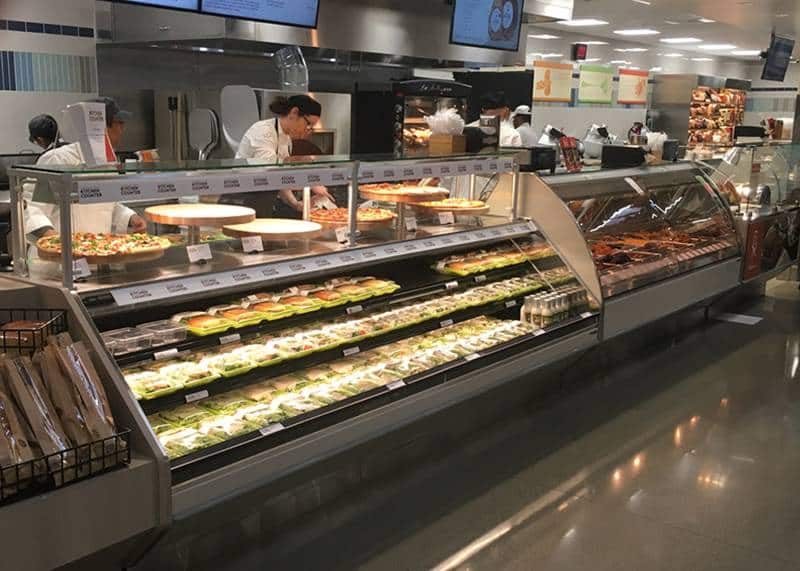 PT-R-display-case-photo-deli-pizza-sandwhich-2356.jpg