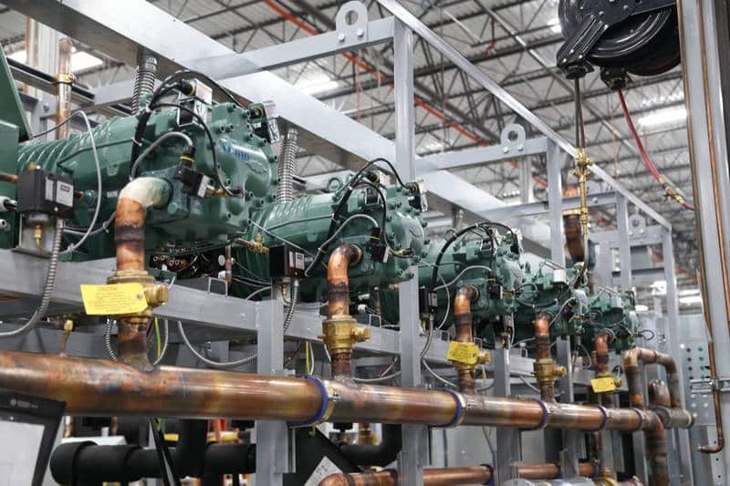 Industrial-Synthetic-Refrigeraton-System-Compressors.JPG