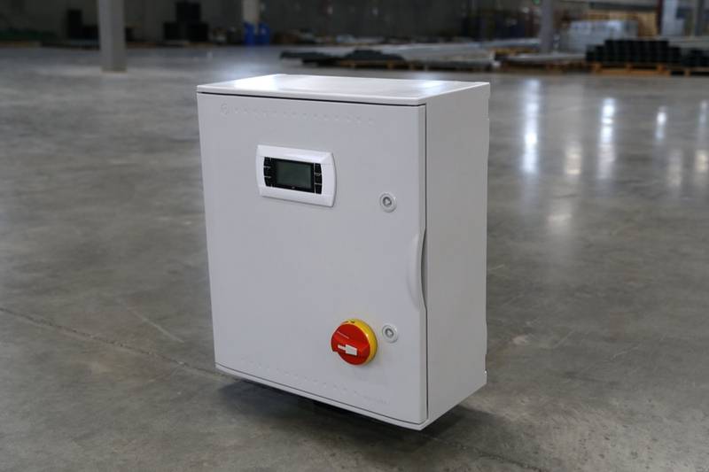 co2one-refrigeration-systems-controller-9015.JPG